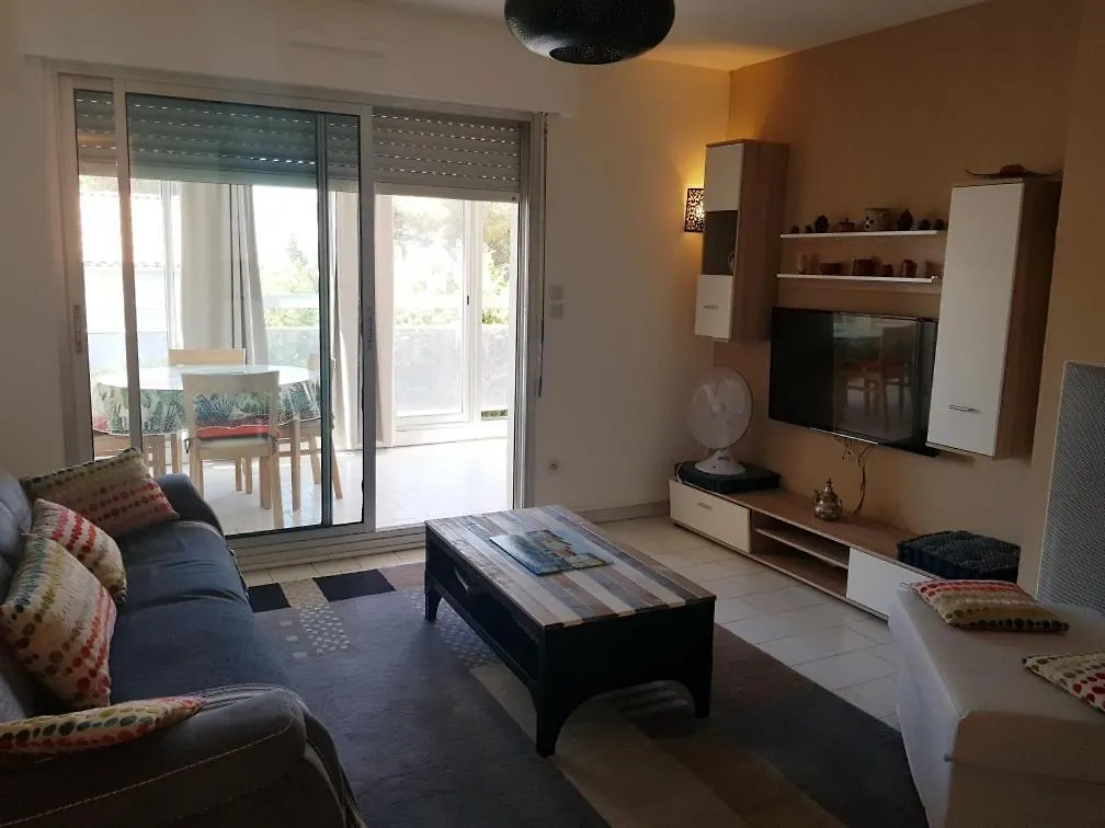 Appartement Vue Mer Le Chant Des Cigales Sausset-les-Pins Apartment